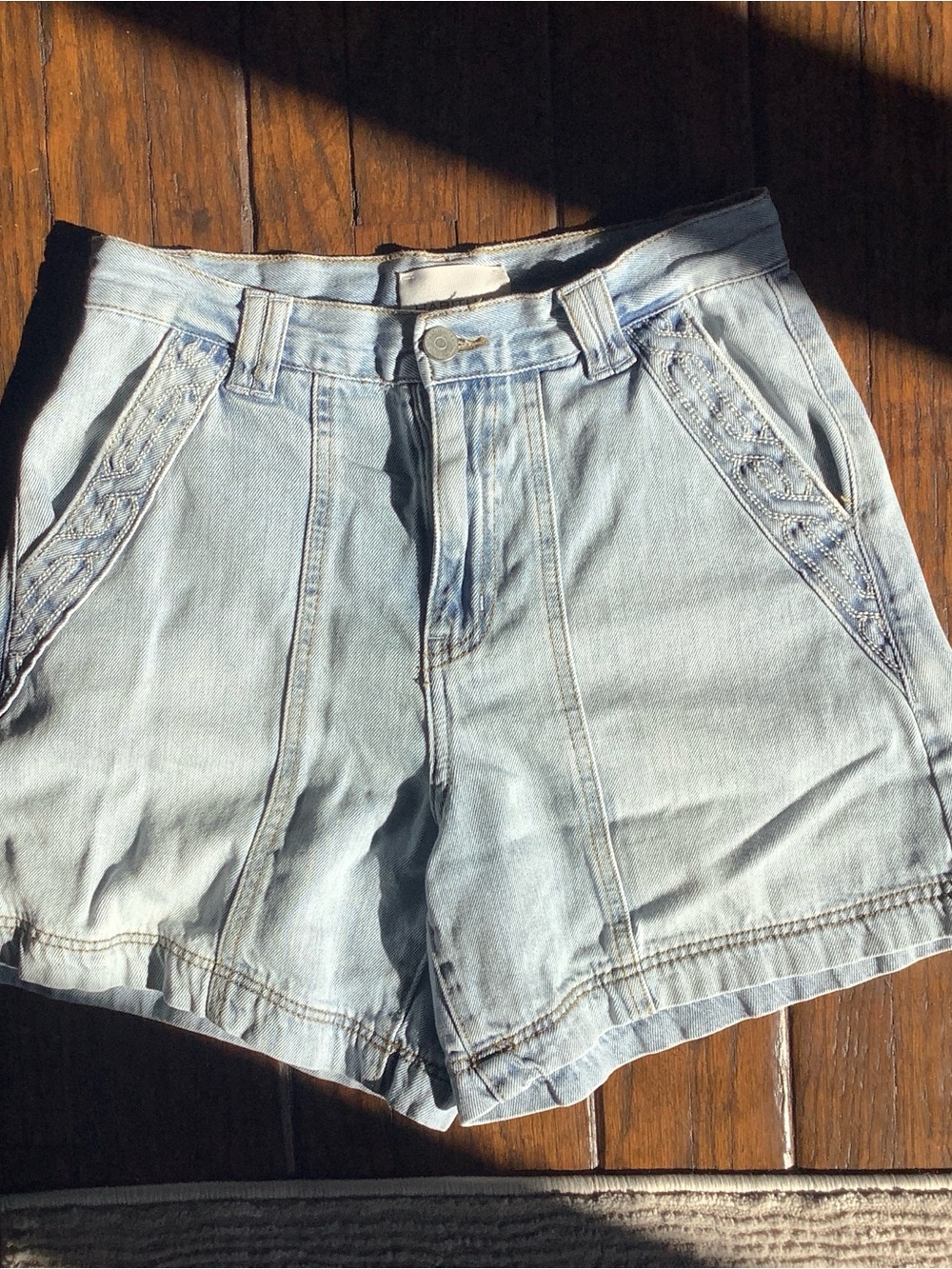 Habitual Light Blue Denim Women's Shorts with Embroidered Pocket Trim